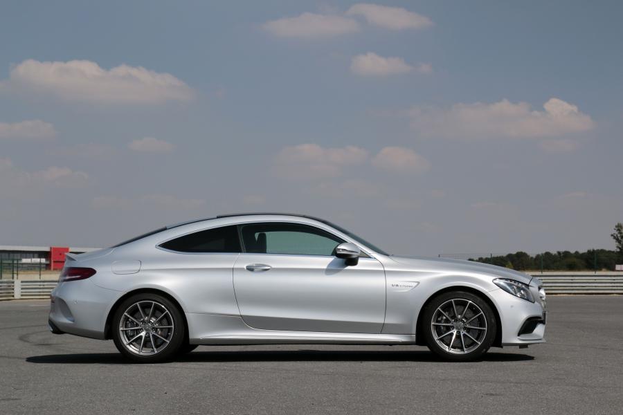  Mercedes-AMG C63 Coupe 2016 года  (WW) (фото 4 из 19)